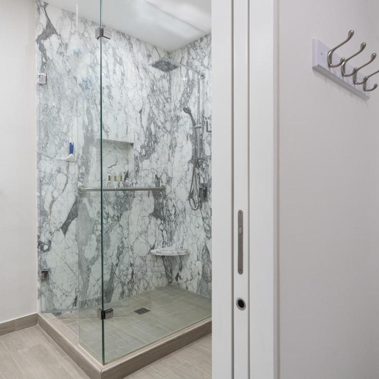 Splash in The New Lazy River and Sleep In Luxury Encantame Towers C 1204 - Vacation Home - 21