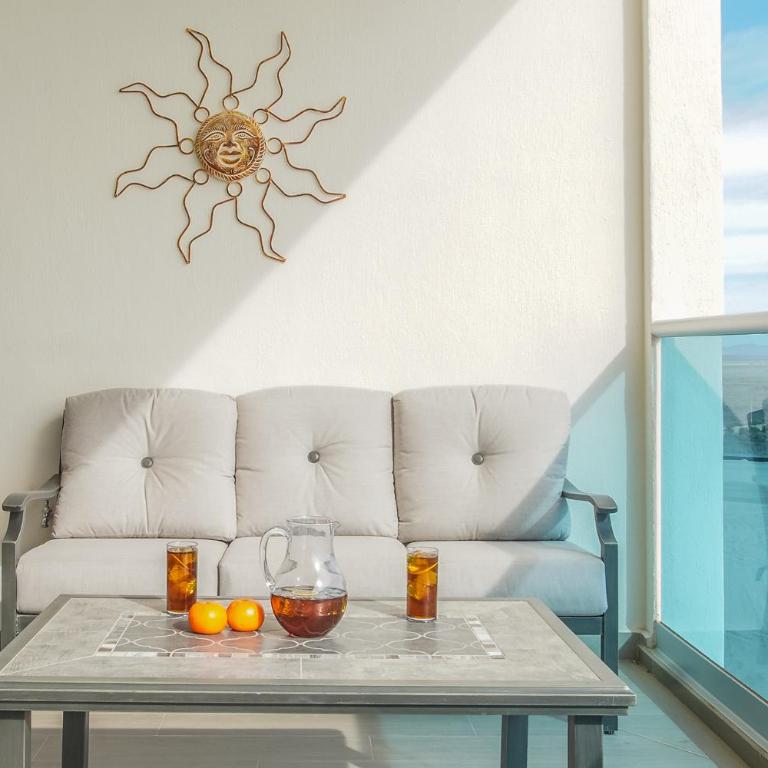 Marvelous 2 bedroom condo Encantame Towers Verano 604 - Casa - 24