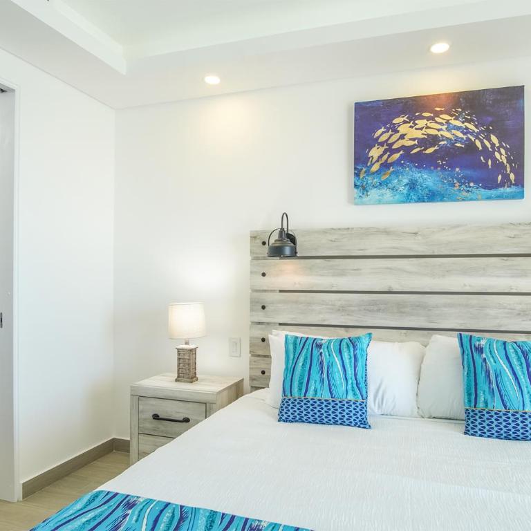 Delightful 2 bedroom condo Encantame Towers Verano 505 - Vacation Home - 13