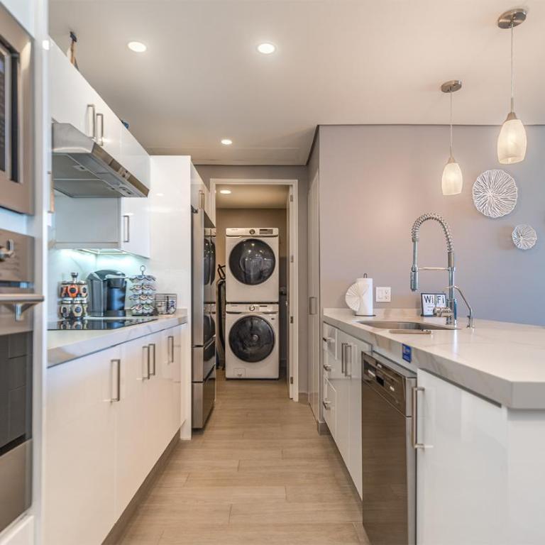 Waterfront Getaway 2 Bedroom Condo W1102 - Casa - 9