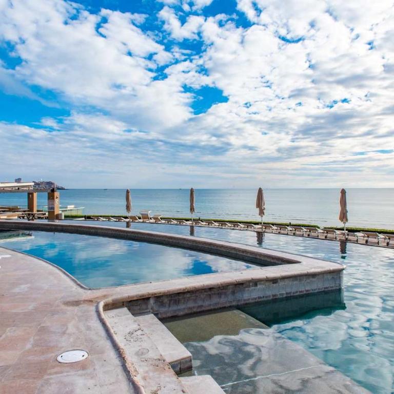 Las Palomas OV 2BR 2BA Penthouse Cortez 1604 - Apartamento - 32
