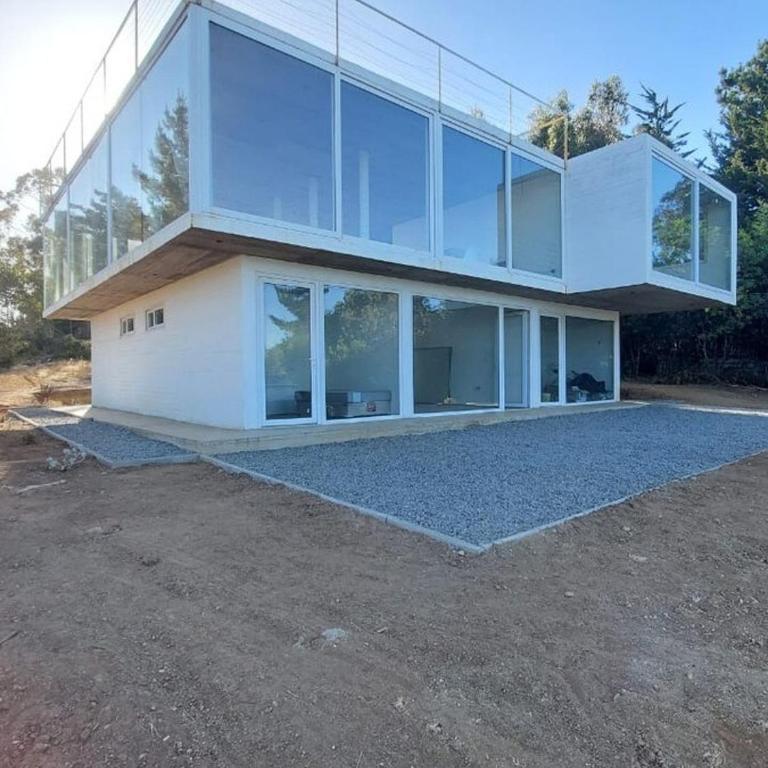 Concrete house overlooking the ocean and beach access - One-Bedroom House - 21