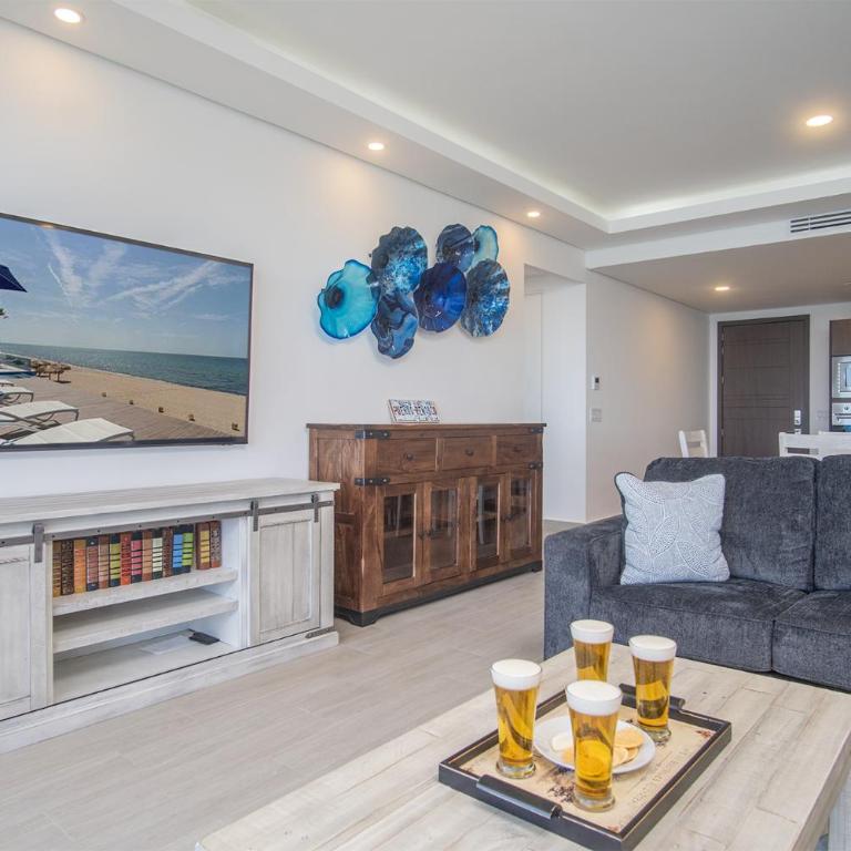Splash in The New Lazy River and Sleep In Luxury Encantame Towers Velero 2202 - Vacation Home - 3
