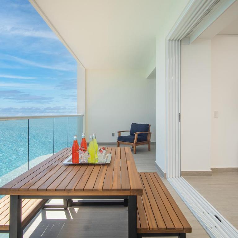 Splash in The New Lazy River and Sleep In Luxury Encantame Towers Velero 2202 - Vacation Home - 20