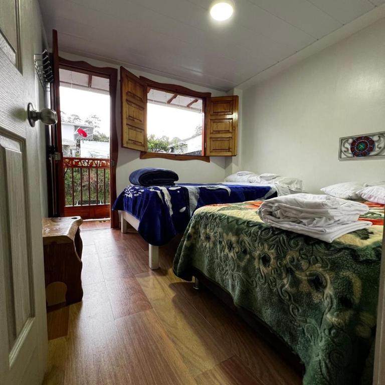 Elizabetha Hostal - Cama individual en dormitorio mixto - 4