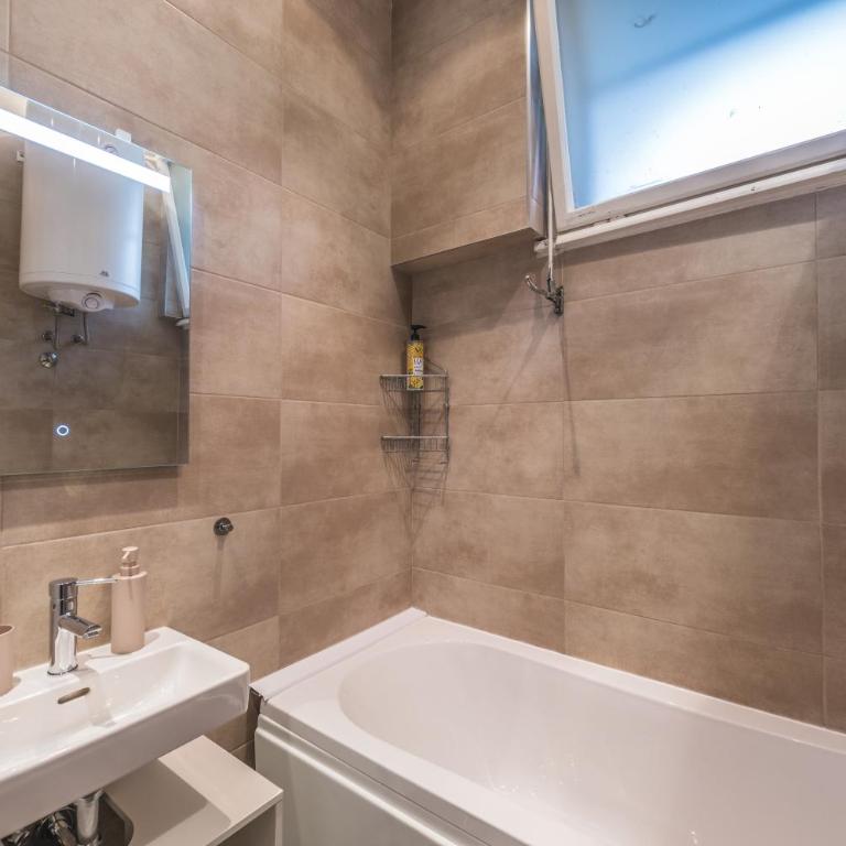 Central Harmony Apartments 2 - One-Bedroom Apartment - 23