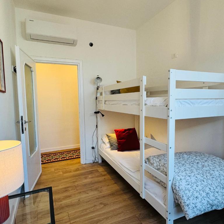 Maison Mansart - Two-Bedroom Apartment - 5