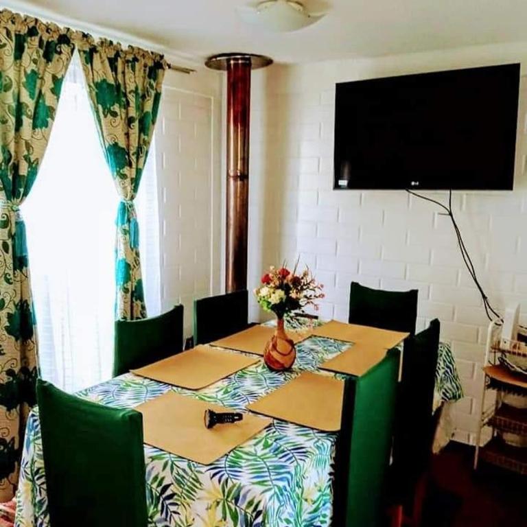 Casa Grande roja para 7 personas - Two-Bedroom Apartment - 6