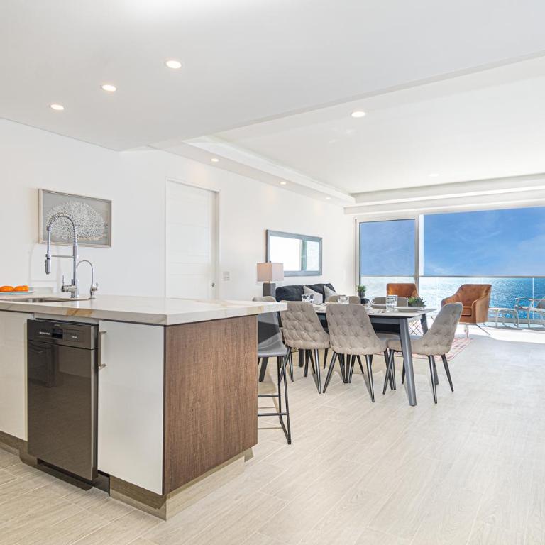 Amazing 2 bedroom Beach Front Condominium at Encantame C1102 - Vacation Home - 10