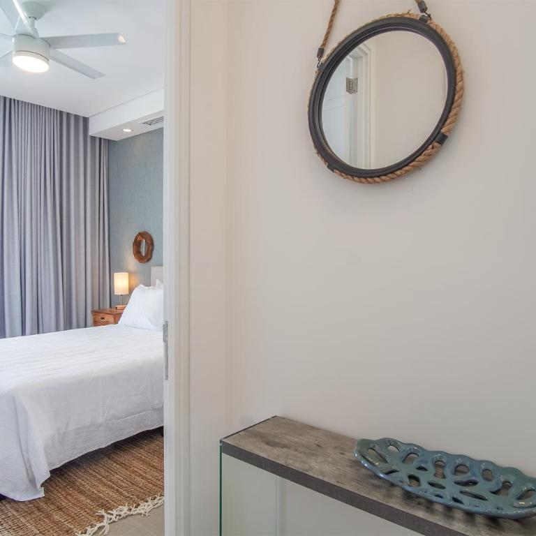 Cozy beach front getaway Encantame Towers E304 - Casa - 14