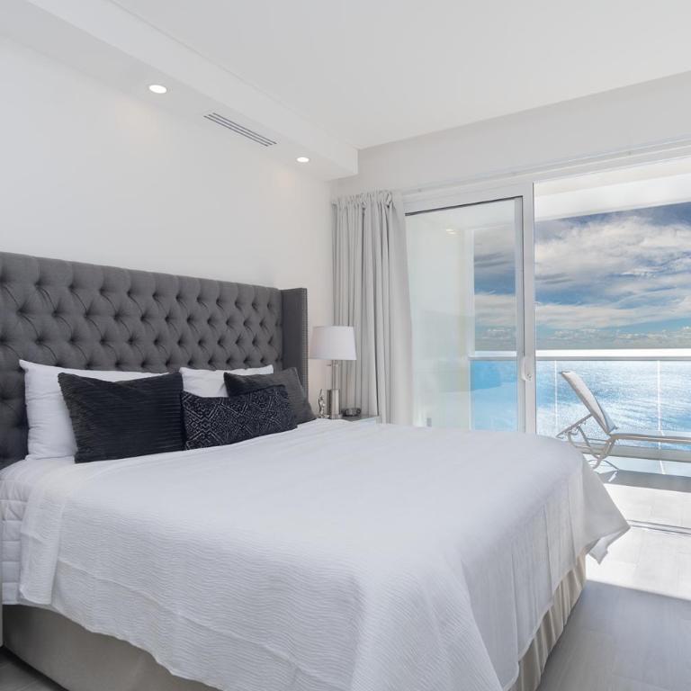 Amazing 2 bedroom Beach Front Condominium at Encantame C1102 - Vacation Home - 14