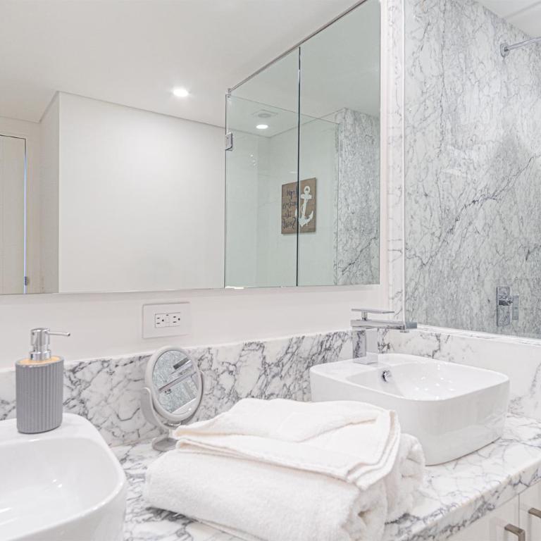 Splash in The New Lazy River and Sleep In Luxury Encantame Velero 1103 - Vacation Home - 16