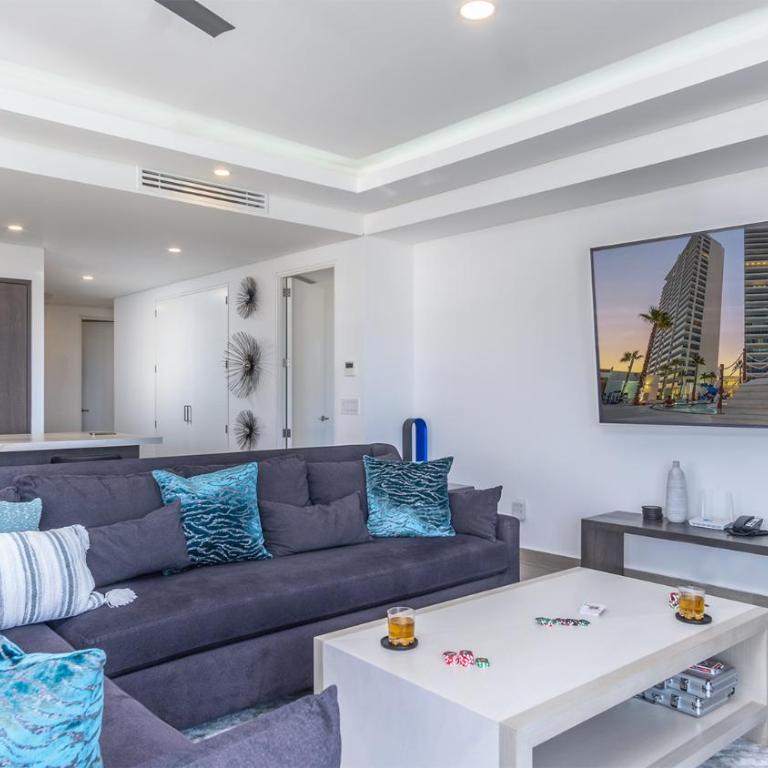 New and Amazing 3 bedroom Ground Floor Corner Beach Front Encantame C-101 - Vacation Home - 4