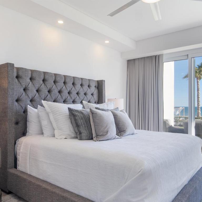 New and Amazing 3 bedroom Ground Floor Corner Beach Front Encantame C-101 - Vacation Home - 8