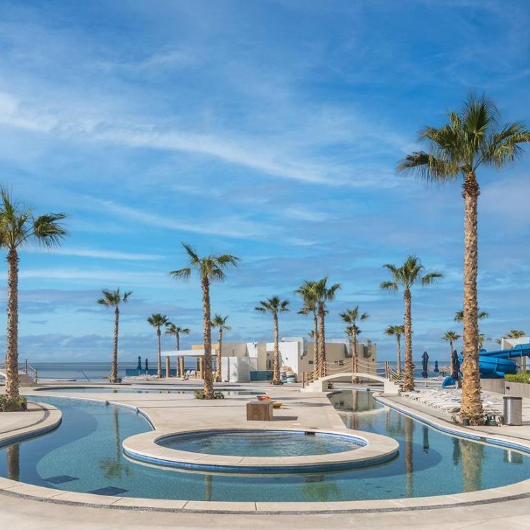 New and Amazing 3 bedroom Ground Floor Corner Beach Front Encantame C-101 - Vacation Home - 1