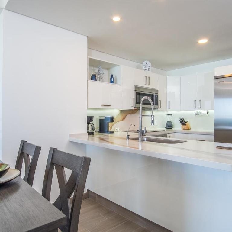 Panoramic beach front condo Verano 1703 - Casa - 7