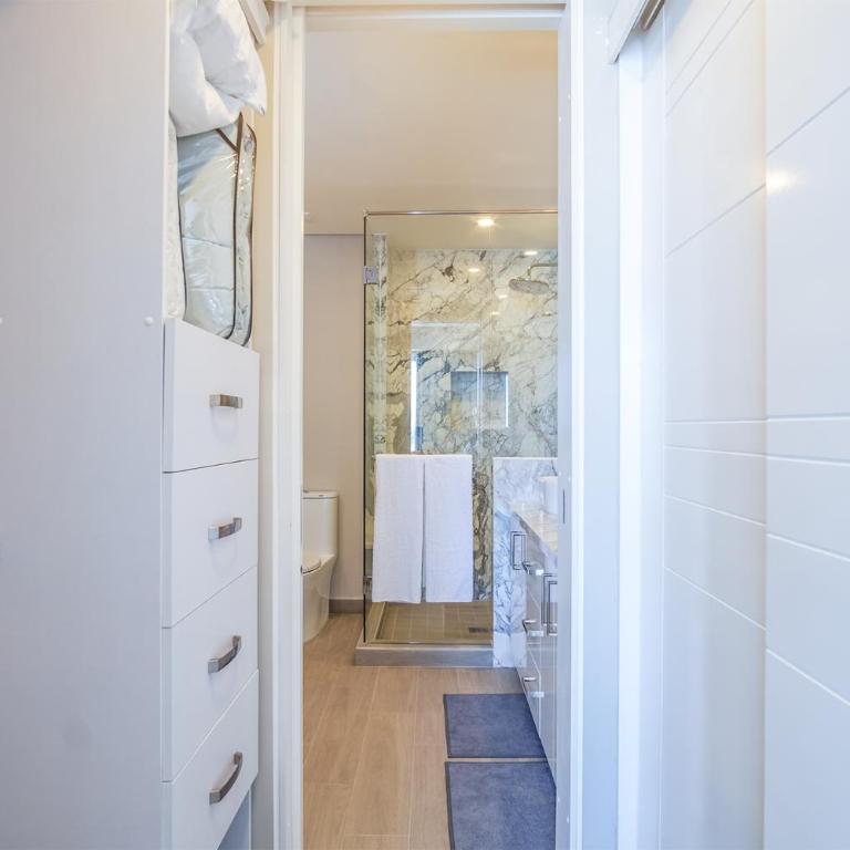 Stunning 1 bedroom condominium (Encantame Verano 203) - Casa - 17