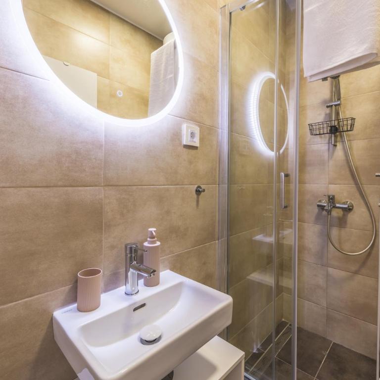 Central Harmony Apartments 1 - Two-Bedroom Apartment - 19