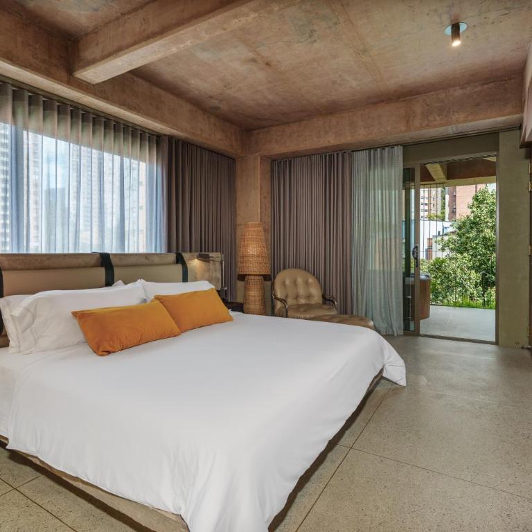 23 Living - Two-Bedroom Deluxe Apartment with Balcony - 9