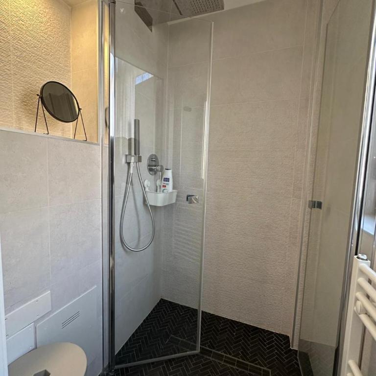B&B Carracci House - Appartamento con 2 Camere da Letto - 12