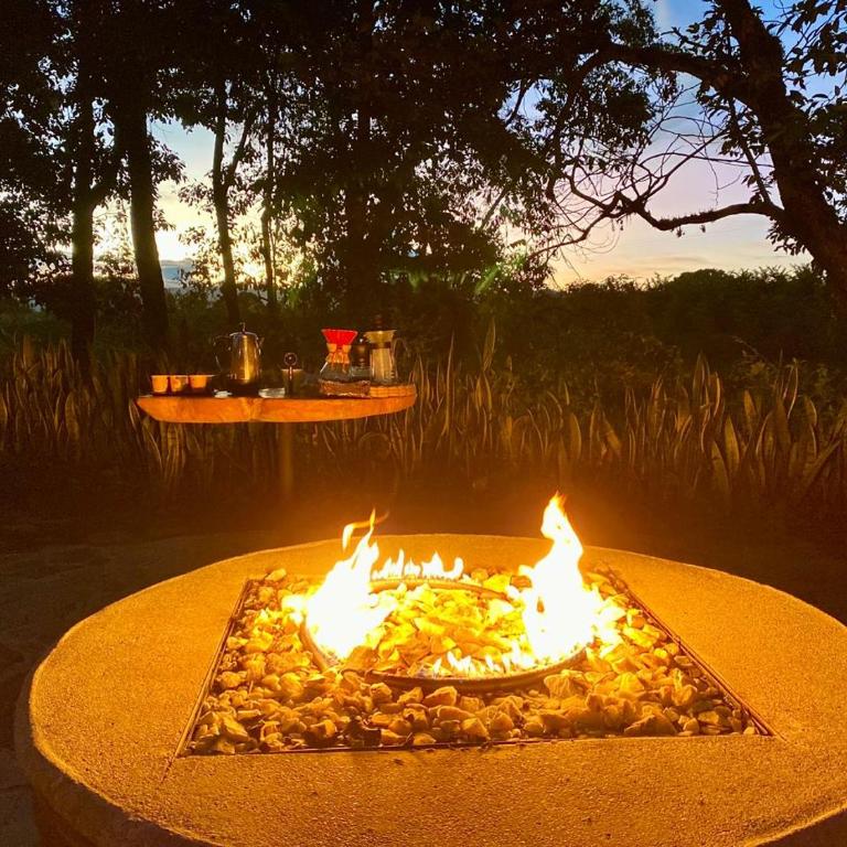 Hotel Campestre Nogal de Cafetal - Habitación con cama extragrande y balcón - 4