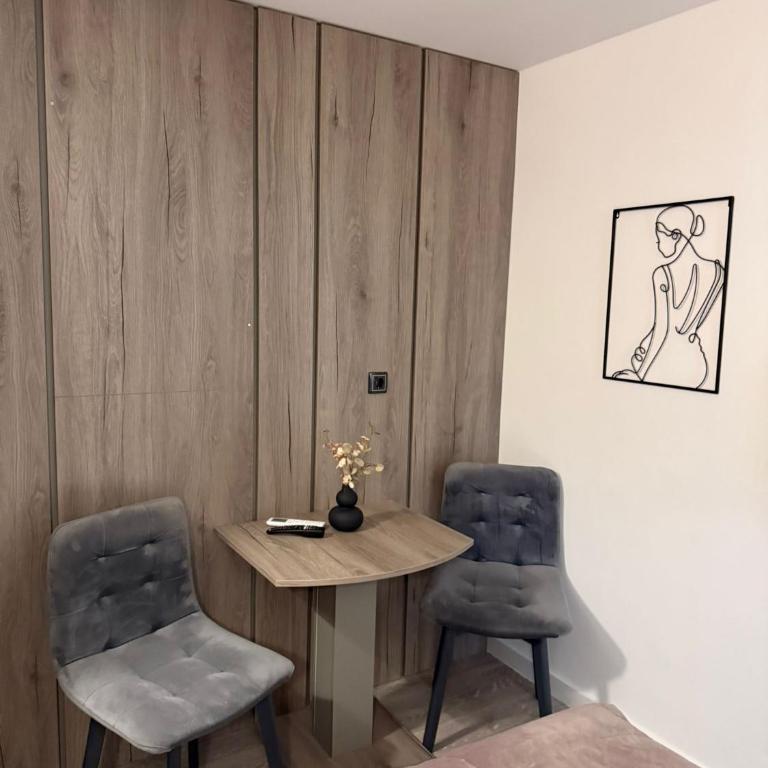 Casa ARTEE Free Parking - Dvokrevetna Soba sa Bračnim Krevetom i Sopstvenim Kupatilom - 4