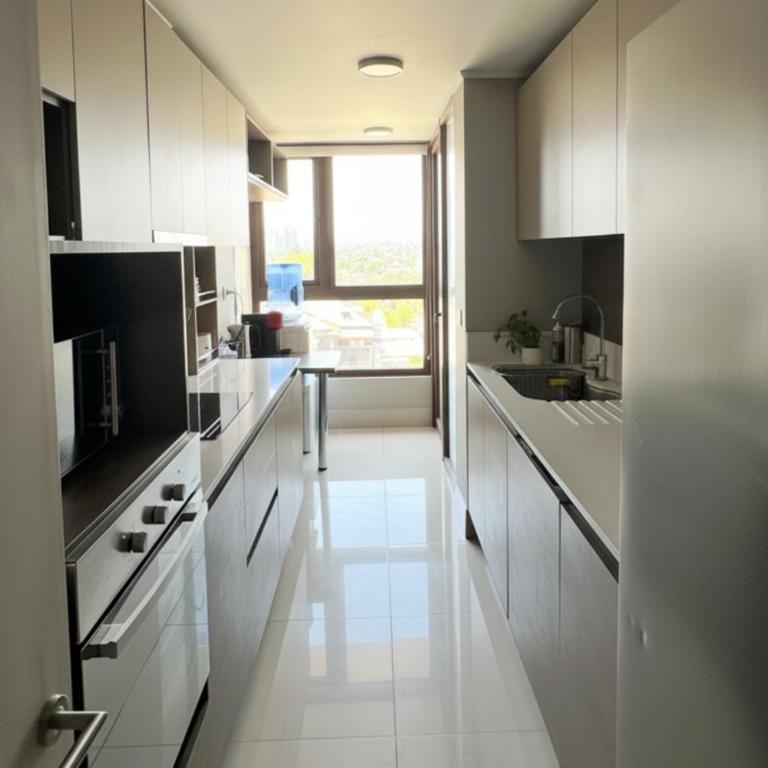 Departamento de Lujo con Vista Panorámica en Providencia - Two-Bedroom Apartment - 12