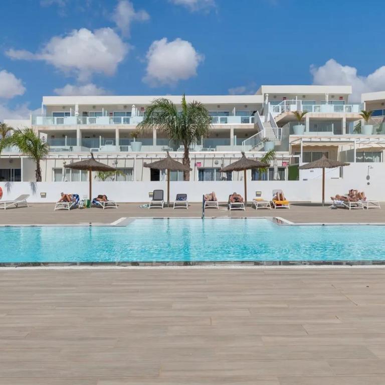 Escape Senator and Delfin Senator apartments Pool and Wifi - Apartamento - 10