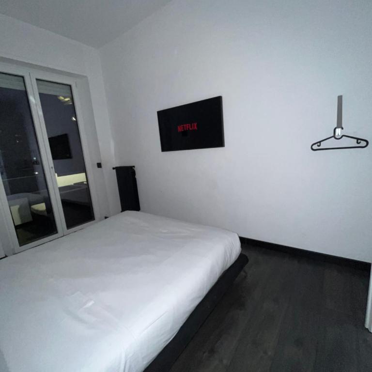 Anagnina Guesthouse - Camera Matrimoniale con Bagno Privato Esterno - 3