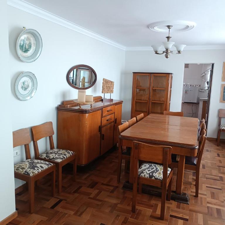 Un hogar lejos de casa - Two-Bedroom Apartment - 12