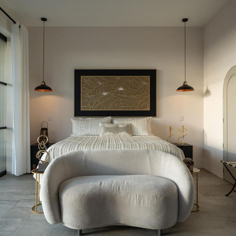 Vista Vieja, 6BR Luxury Villa with Pool & City Views - Villa - 45