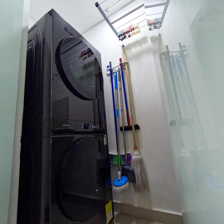 Luxury-Ocean view apartment in Bocagrande - Three-Bedroom Apartment - 12