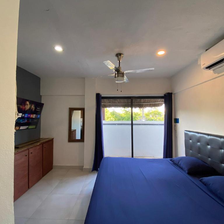 Maui Hostels Playa del Carmen - Deluxe Queen Studio - 9