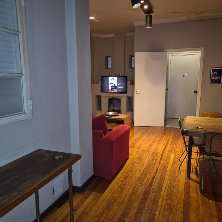 Excelente ubicación, frente a Plaza Independencia - Apartamento de 2 dormitorios - 13