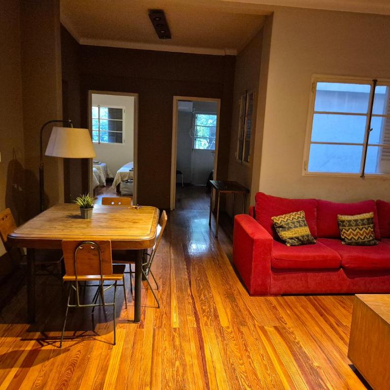 Excelente ubicación, frente a Plaza Independencia - Apartamento de 2 dormitorios - 16