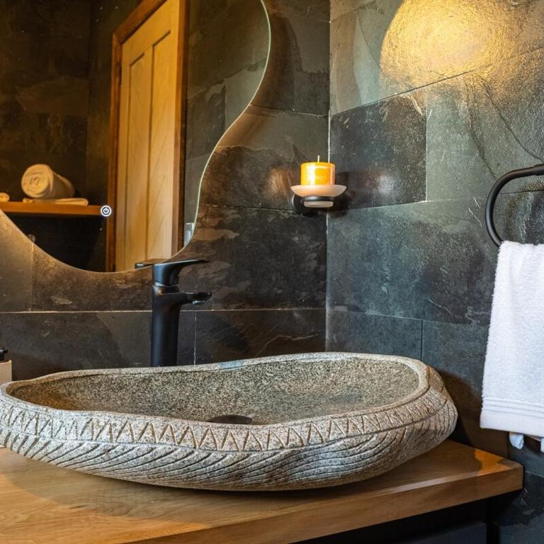 Lodge para parejas con jacuzzi hidromasaje - One-Bedroom Apartment - 18