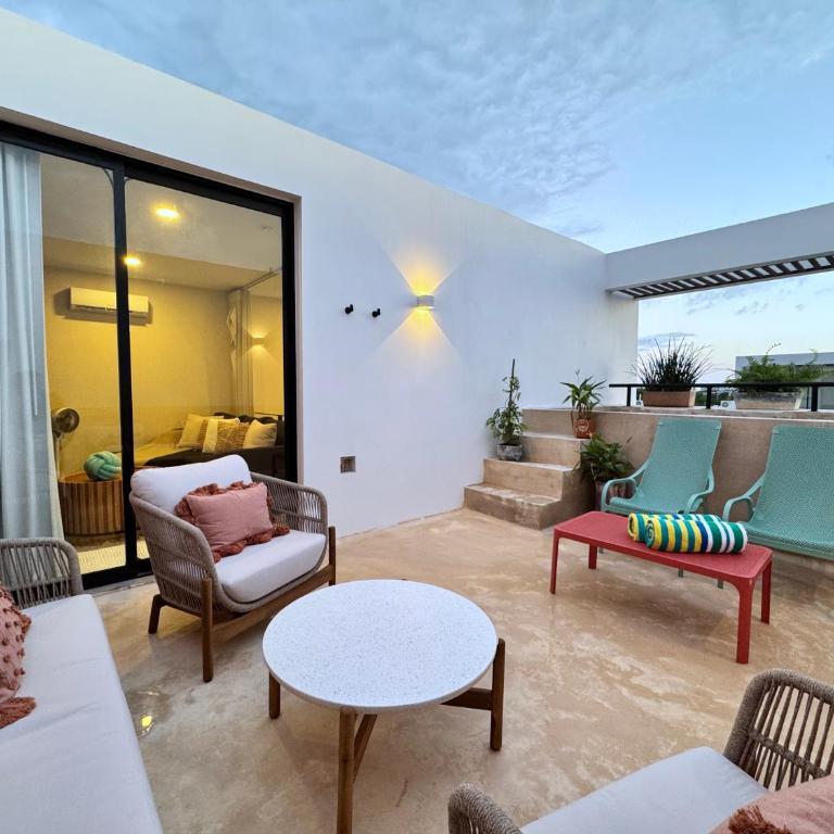 Luxury penthouse with private pool and paddle tennis - One-Bedroom Apartment - 73