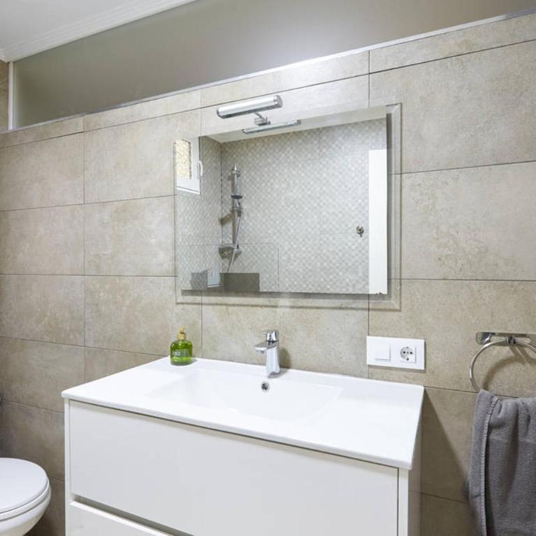 Acà Y Allà Apartamento Alfonso El Batallador - Apartamento - 9