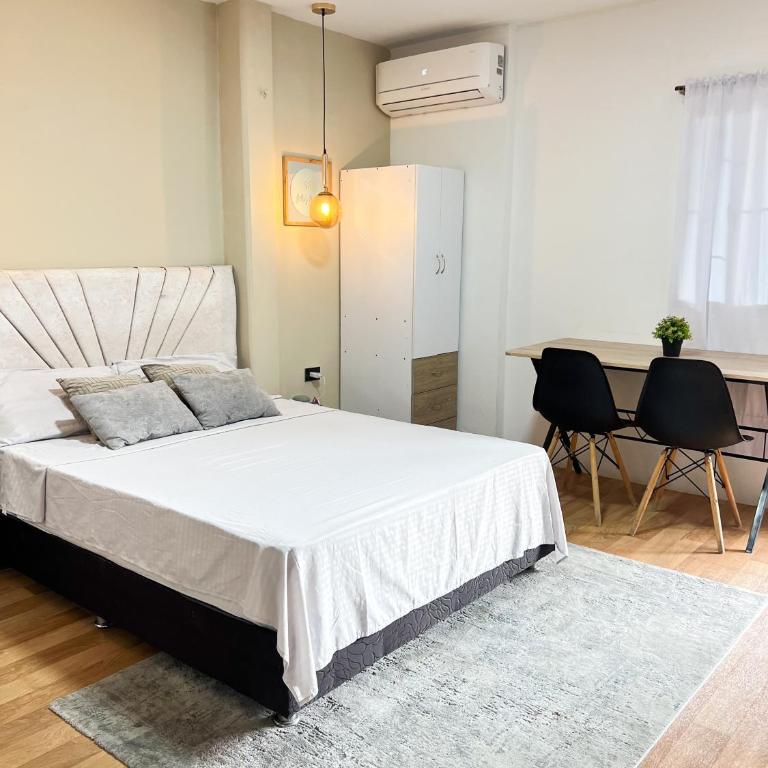 Apto estudio moderno tipo loft cerca a Unicentro - One-Bedroom Apartment - 12