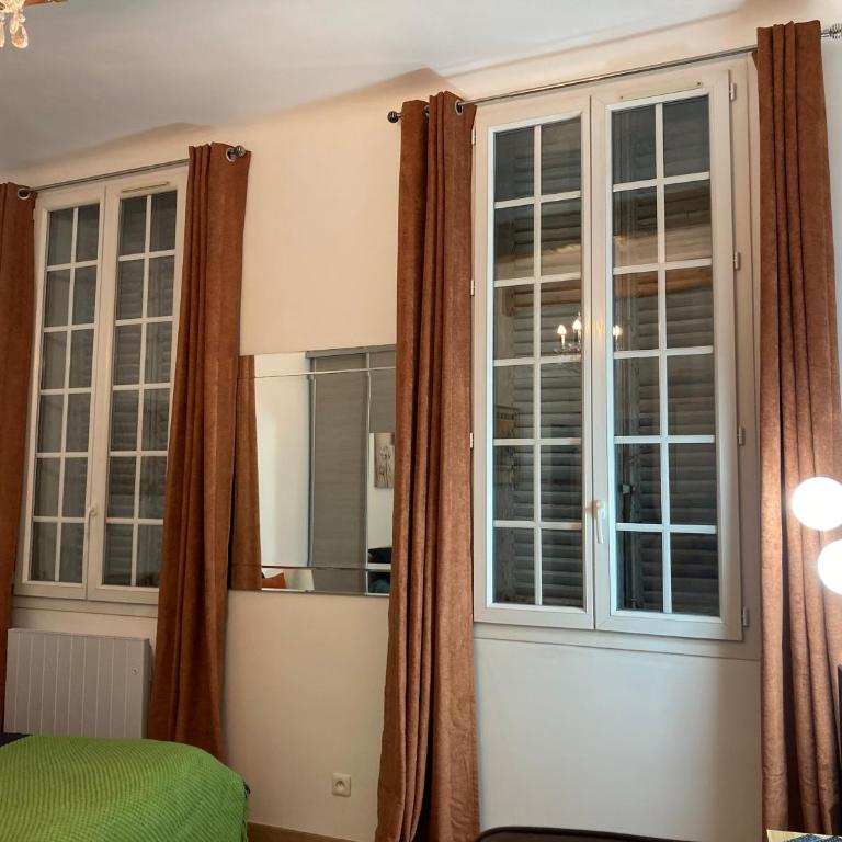 AQUA TERRA-Studio Cozy-Aix Historic Center- SMART TV-WIFI - One-Bedroom Apartment - 4