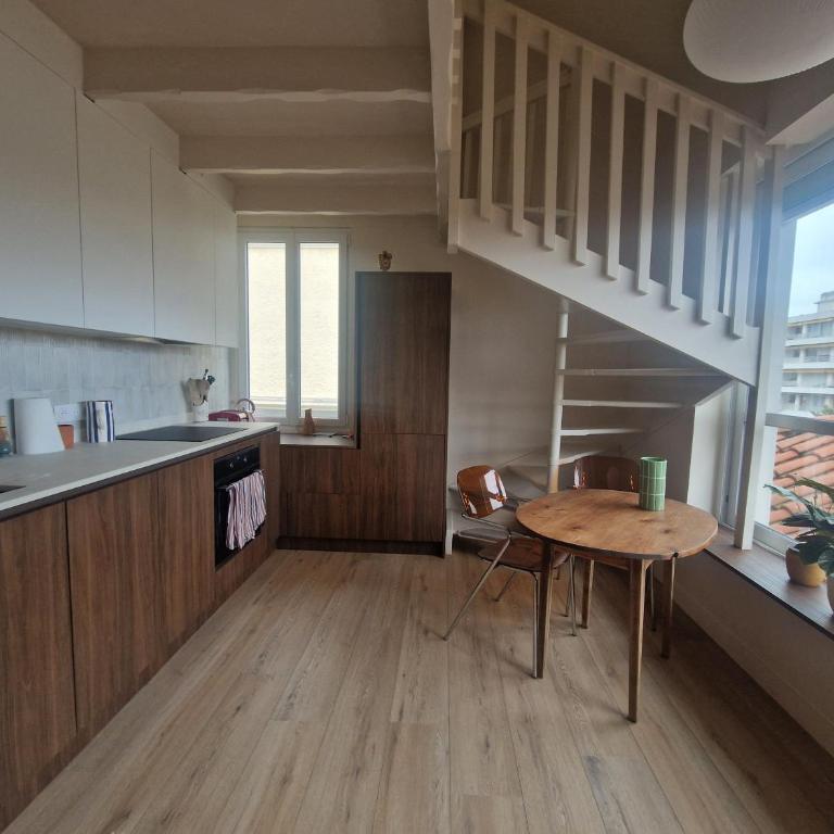 Duplex lumineux Biarritz Saint Charles - Appartamento con 1 Camera da Letto - 2