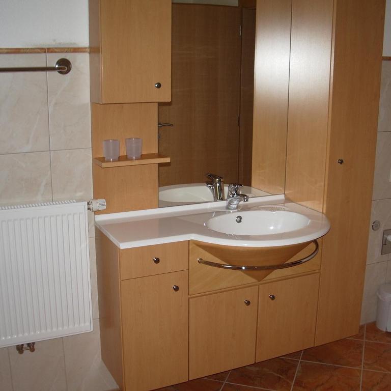 Haus Annemarie Schiestl - Three-Bedroom Apartment - 27