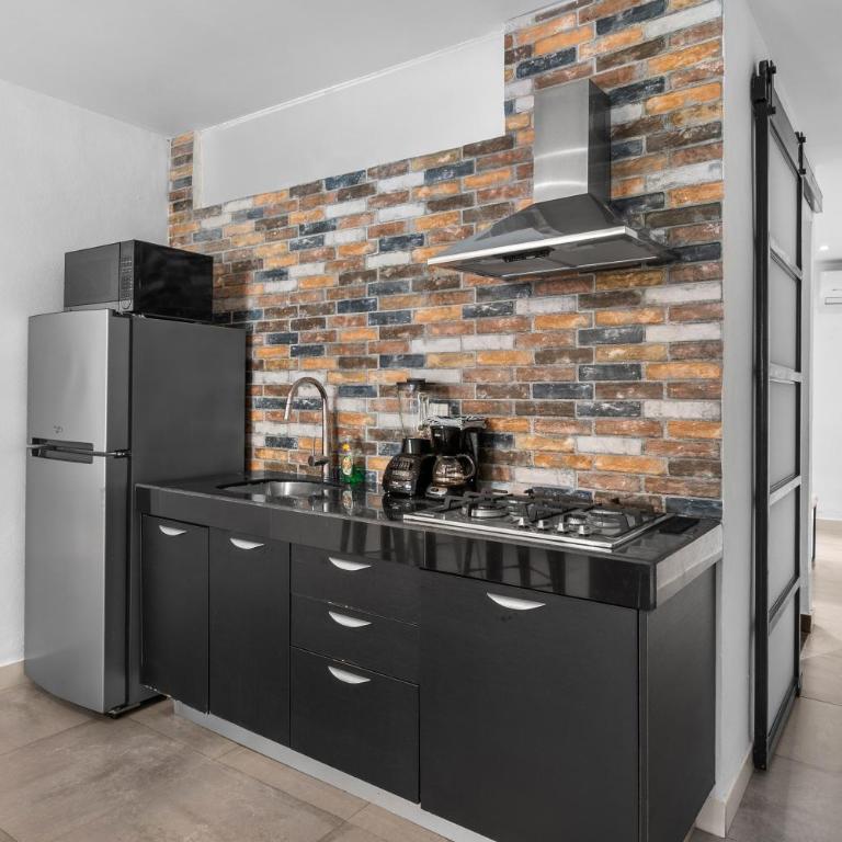 Stylish Apartment Near "Los Muertos" Beach - One-Bedroom Apartment - 1