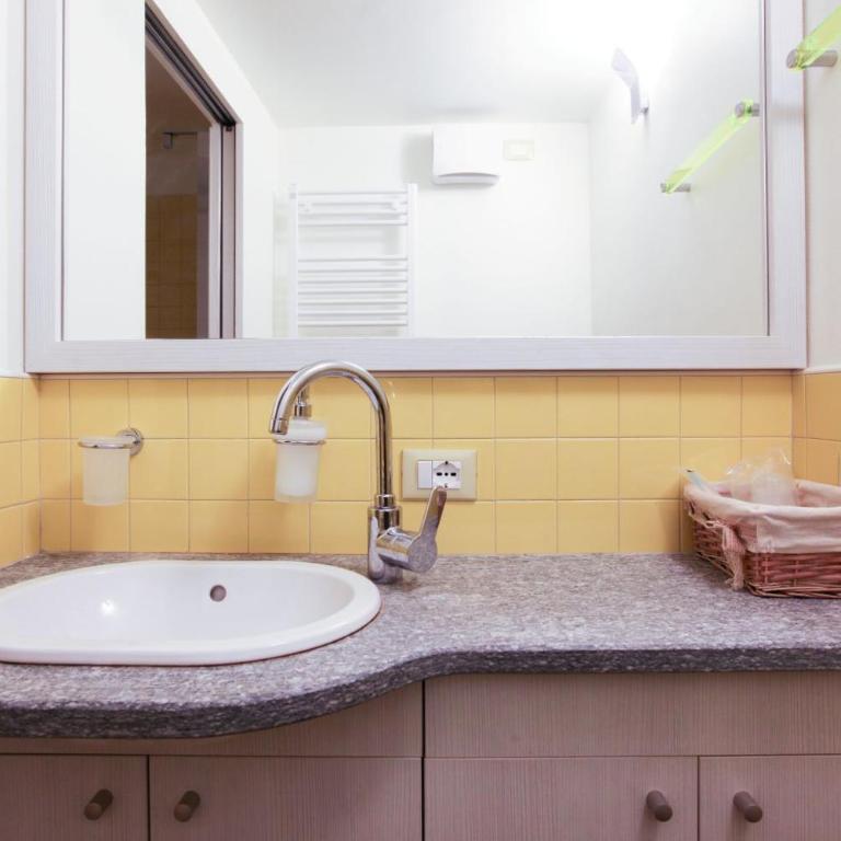VERSOVERDE HOTEL Alzaia Naviglio Grande - Appartamento su 2 Livelli con Vista Naviglio (2 Adulti) - 7