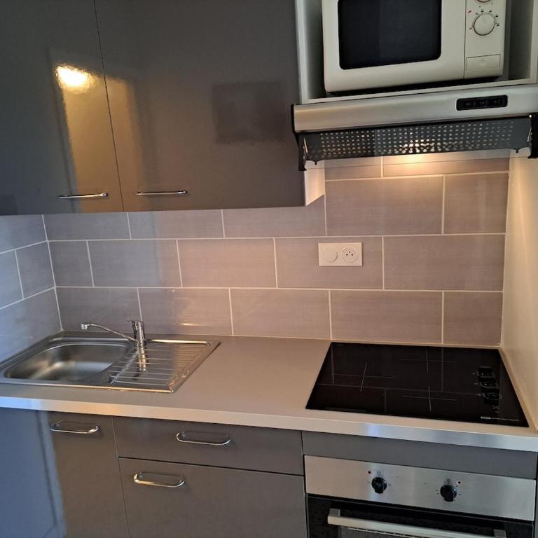 Cap City, modeste rez-de-jardin 500m plage et du Port - Apartment mit 1 Schlafzimmer - 7