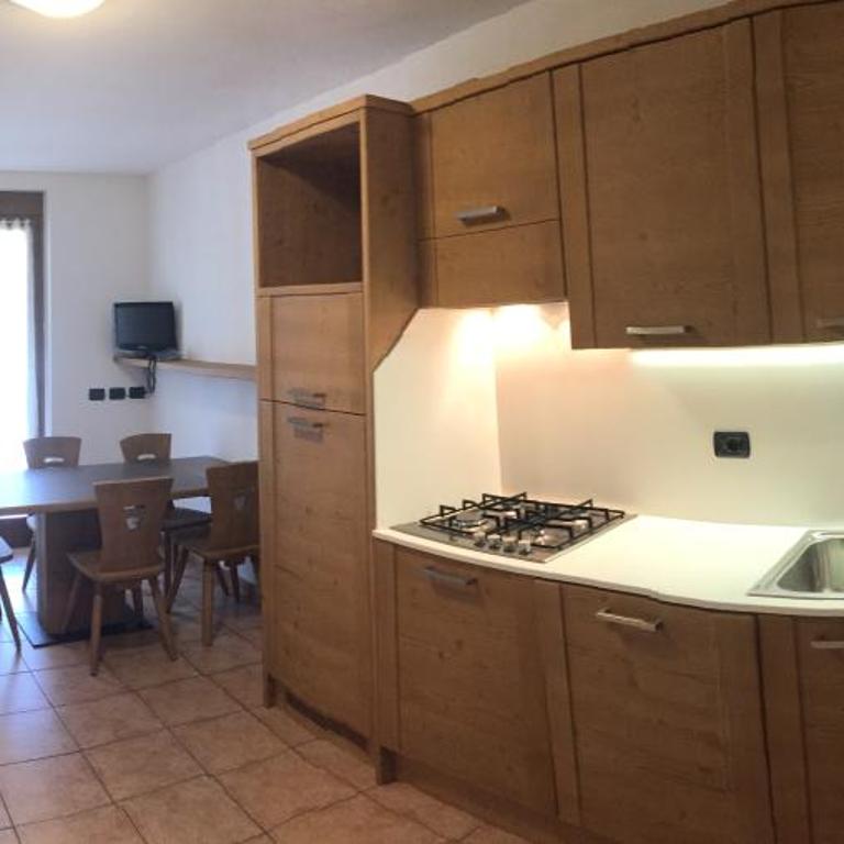 Residence Cima Tosa - Appartamento con 2 Camere da Letto (5 Adulti) - 8