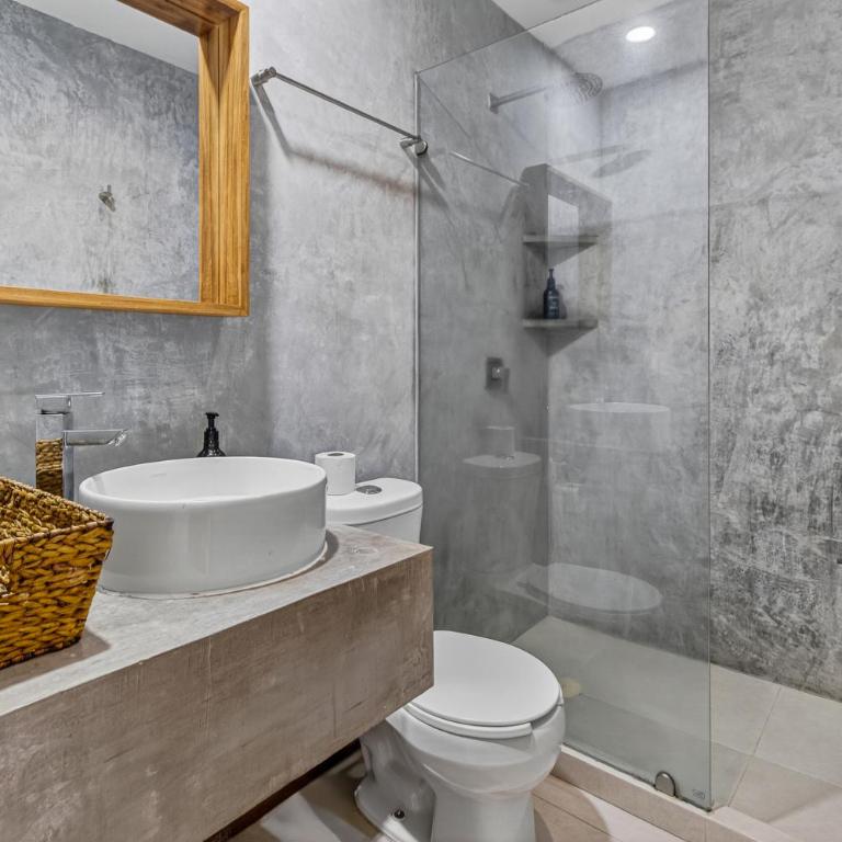 Stylish Apartment Near "Los Muertos" Beach - One-Bedroom Standard Apartment - 9