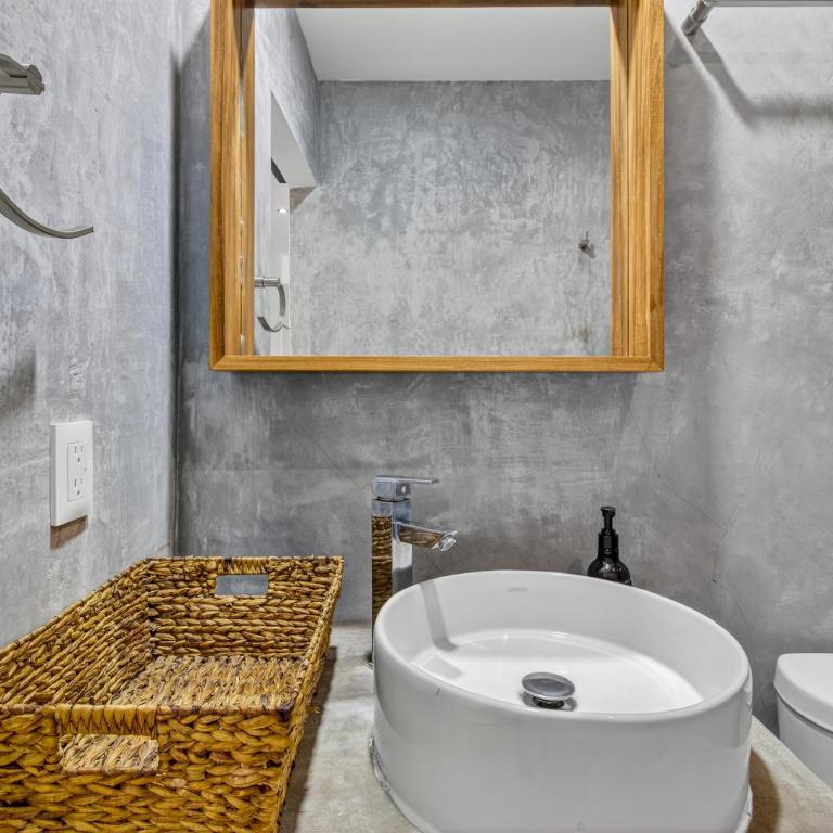 Stylish Apartment Near "Los Muertos" Beach - One-Bedroom Standard Apartment - 4
