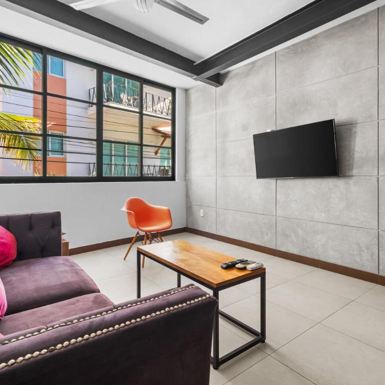 Stylish Apartment Near "Los Muertos" Beach - One-Bedroom Apartment - 1