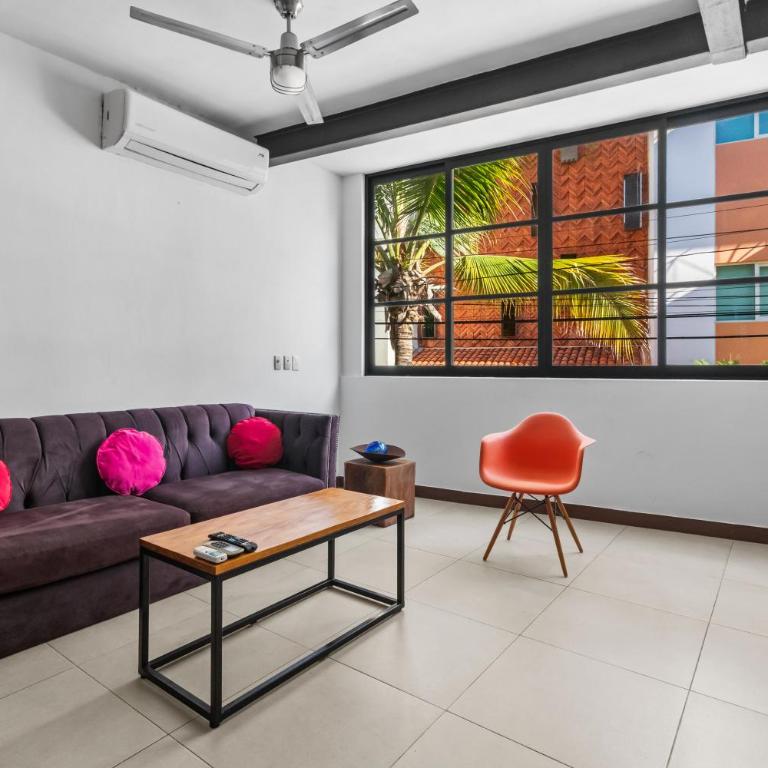 Stylish Apartment Near "Los Muertos" Beach - One-Bedroom Apartment - 2